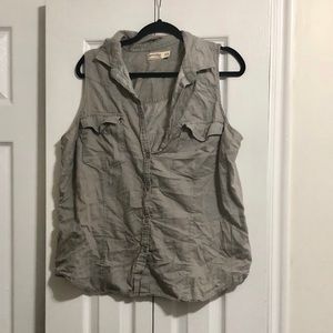 Button up tank size 2XL